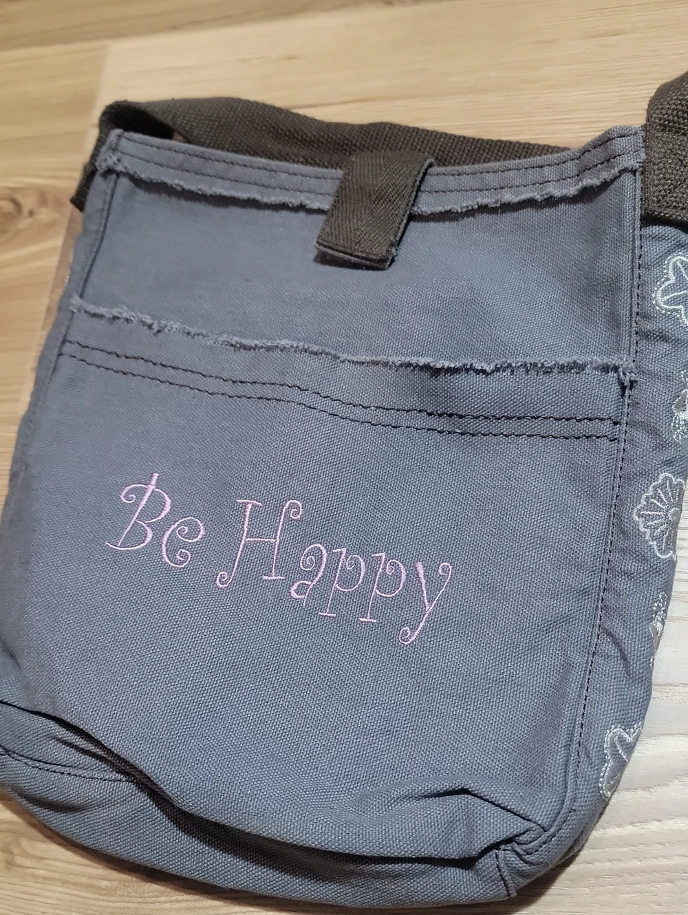 Thirty-one Be Happy Crossbody